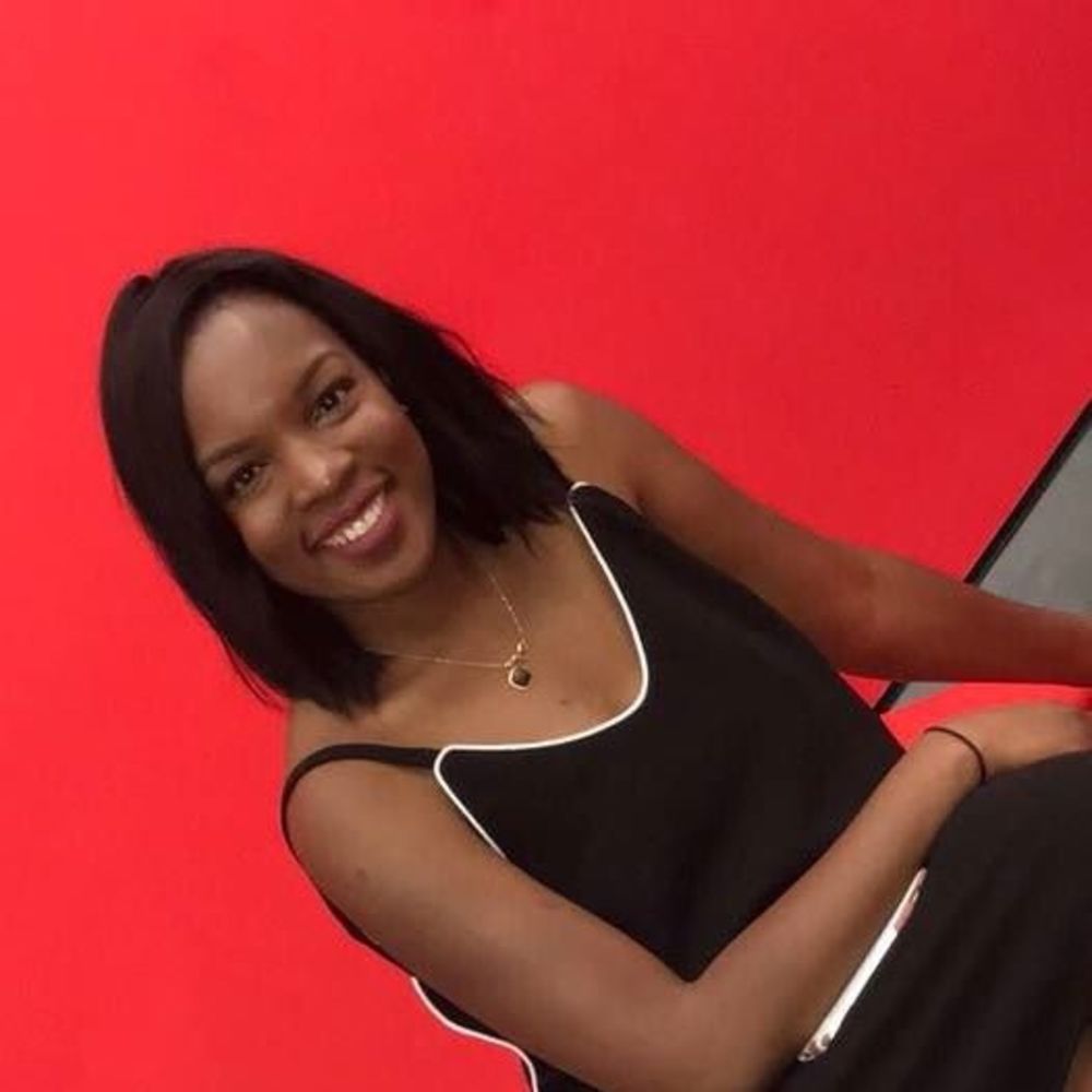 Meet your Posher, Efe